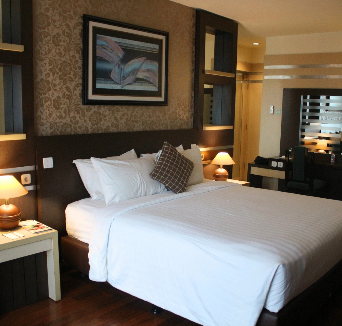 ROYAL SUITE